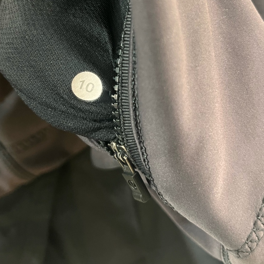 Lululemon Keep It Up Jacket size 10 - Picture 13 of 14